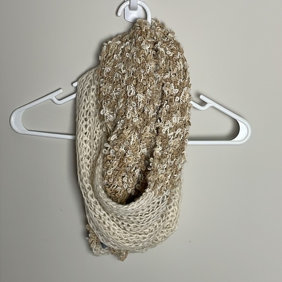 Renee’s NYC Accessories- Infinity Scarf-  soft Cream and Tan Crocheted- - Picture 6 of 10